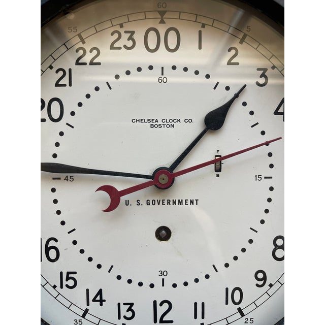 American Vintage Us Govt Chelsea Ships Clock 24 Hour Navy Red Sweeping Hand 797177 For Sale - Image 3 of 11