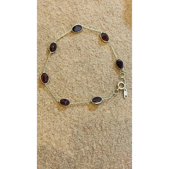Maroon 18 Karat Yellow Gold Garnet Chain Bracelet For Sale - Image 8 of 8