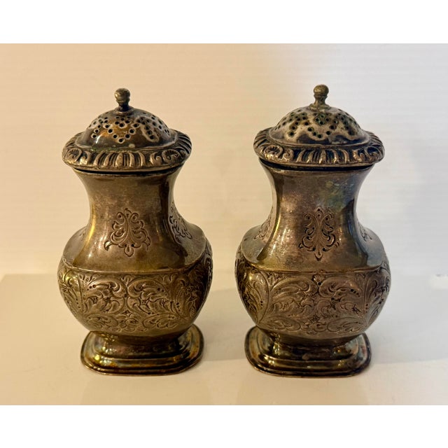 Pair of Vintage English Barker Ellis Silverplate Repoussé Salt & Pepper Shakers For Sale - Image 4 of 10