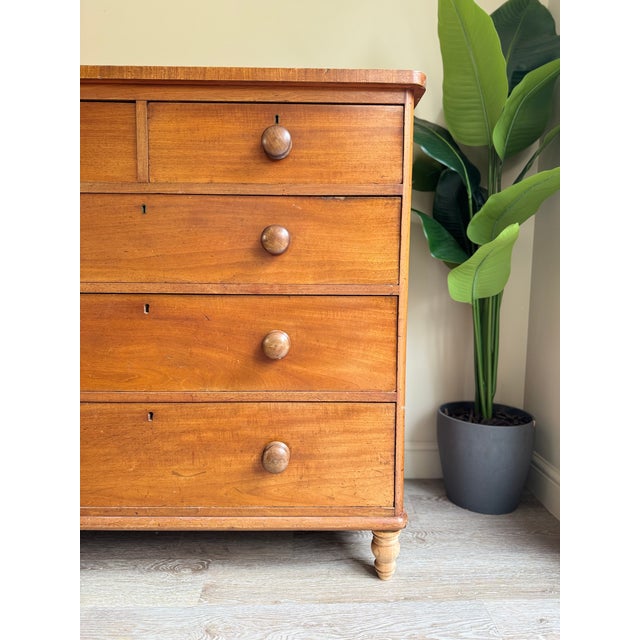 Antique solid wooden large chest of drawers, 2 over 3 drawer chest each with dovetail detail. This is an antique piece and...