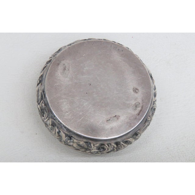 Small Sterling Silver Round Pill Snuff Trinket Lidded Box Embossed Florals 5092b For Sale - Image 10 of 16