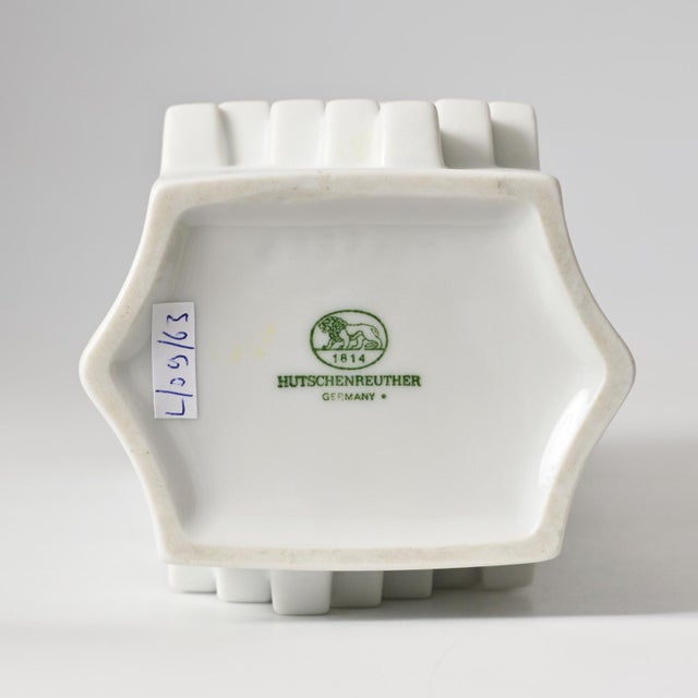 White Archais White Porcelain Vase by Heinrich Fuchs for Hutschenreuther, 1970s For Sale - Image 8 of 11