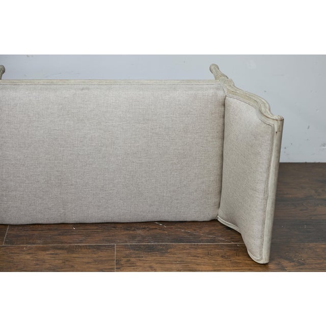White 19th Century French Louis XVI Style Painted Daybed with Foliage Carving For Sale - Image 8 of 12