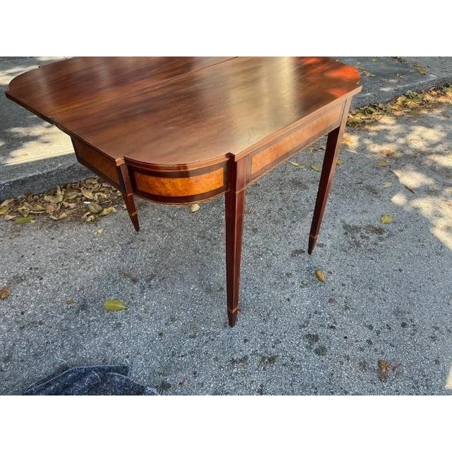 Antique Federal Style Mahogany Game Table Satinwood Inlay For Sale In West Palm - Image 6 of 6
