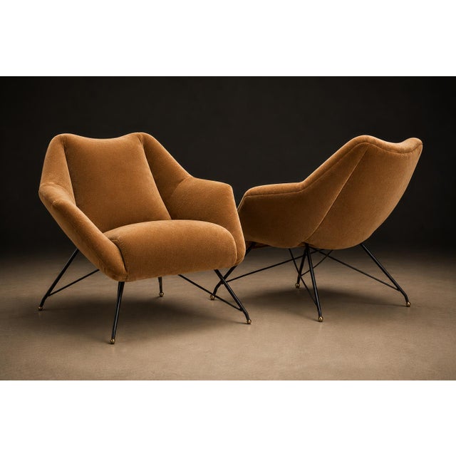 1950s Brazilian Modern “Concha” Armchairs in Iron and Burnt Caramel Mohair by Carlo Hauner, Brazil, 1950s For Sale - Image 5 of 18