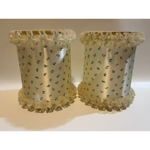 Hollywood Regency Vintage Floral Ruffled Lace Lamp Shades a Pair For Sale - Image 3 of 10
