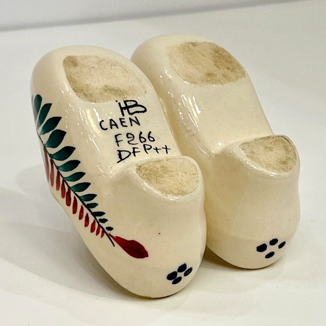 Cream Vintage French Hb Majolica Pottery Red Green Cream Clogs Salt & Pepper Holder For Sale - Image 8 of 13