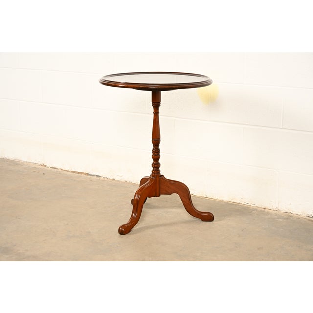 A gorgeous Georgian or Chippendale style pedestal drinks table, side table, or tea table By Imperial Furniture Company of...