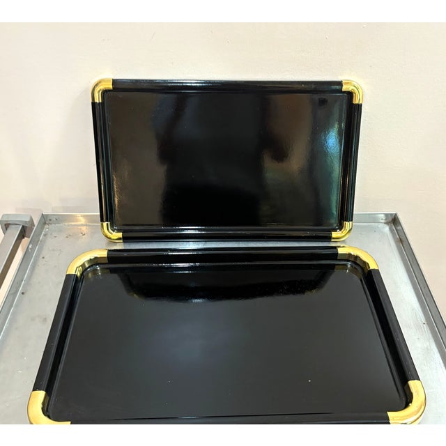 Hollywood Regency 1960s Lacquered Brass-Corner Serving Trays Set of 2 For Sale - Image 3 of 5