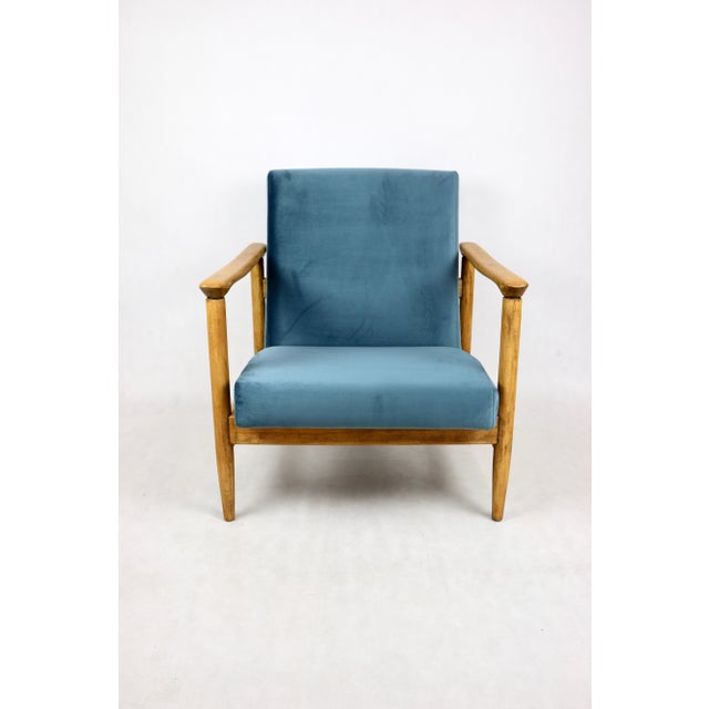 - A vintage easy chair - model GFM-142 - Designed by Edmund Homa - from the 1970s - Reupholstered in velvet fabric in...