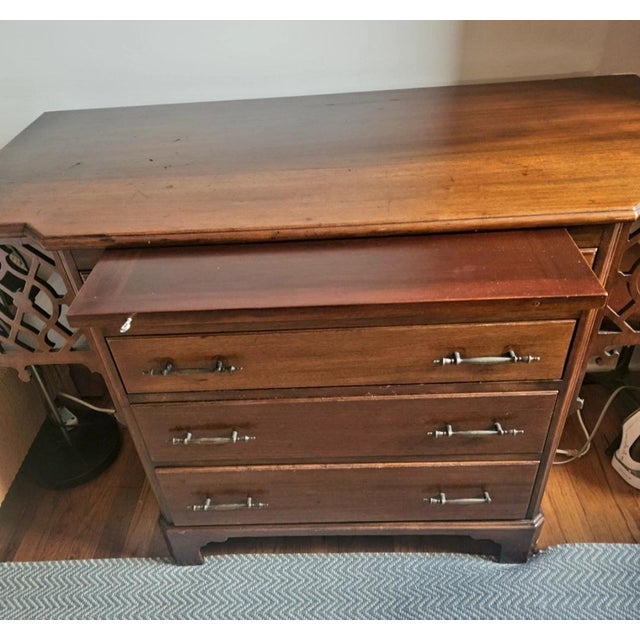 Art Nouveau 1930s Charak Furniture Co. Mahogany Four Drawer Chest With Pull-Out Shelf For Sale - Image 3 of 11