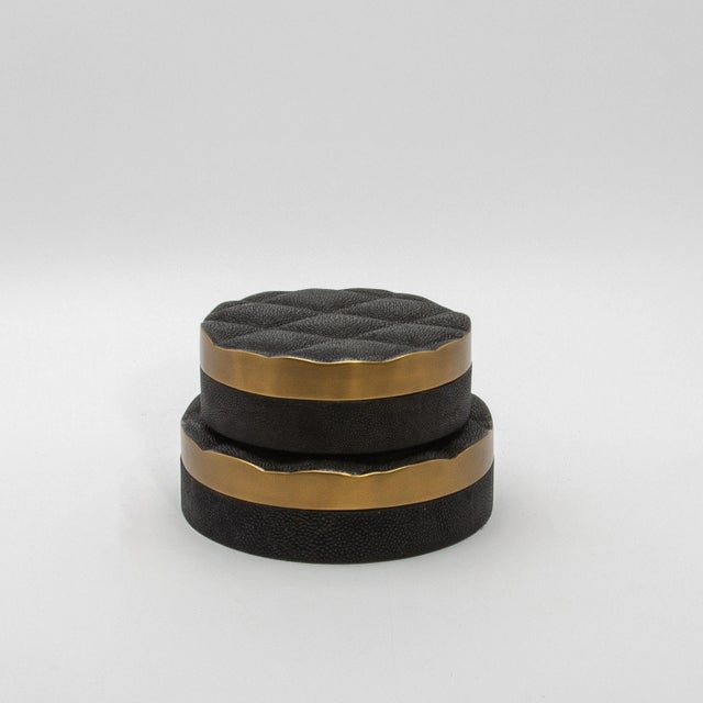 Wood Set of 2 Quilted Boxes in Black Shagreen With Bronze Patina Brass by Kifu Paris For Sale - Image 7 of 7