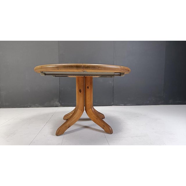 1970s Round Pine Wood Dining Table by Rainer Daumiller, 1970s For Sale - Image 5 of 10