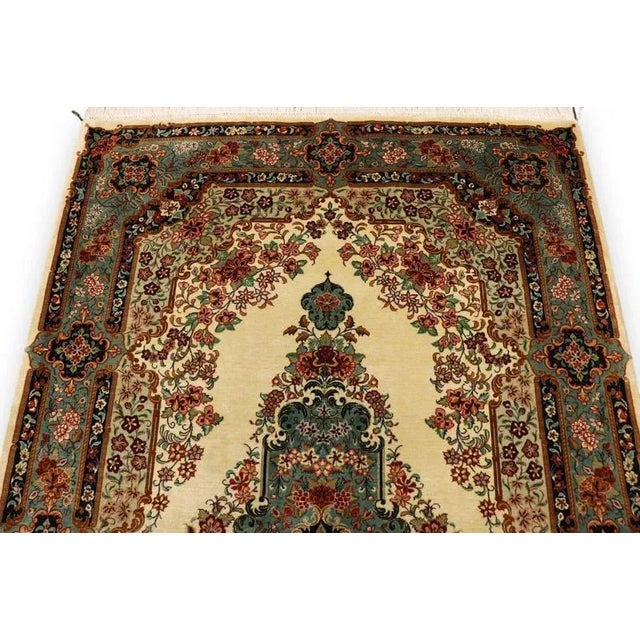 Middle Eastern Hand-Knotted Sarough Rug For Sale - Image 3 of 11