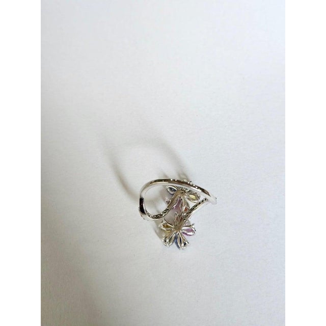 Modern Set in 18k White Gold, Ceylon Multi Sapphires & Diamonds Engagement Ring, Us Size 6.5 For Sale - Image 3 of 11