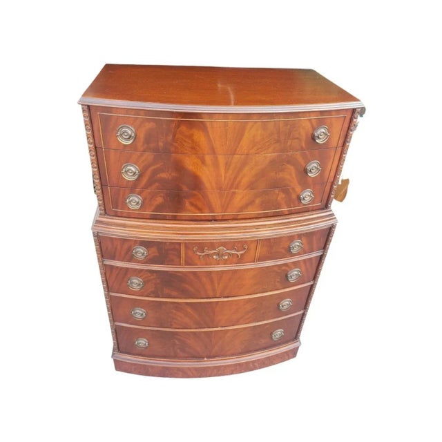 American Early 20th C. American Empire BowFront Flame Mahogany Chest on Chest of Drawers For Sale - Image 3 of 11