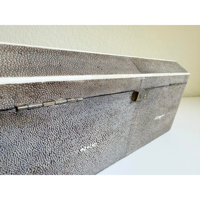 Large R & Y Augousti Shagreen Box With Bone Inlay, Late 20th Century For Sale - Image 17 of 18