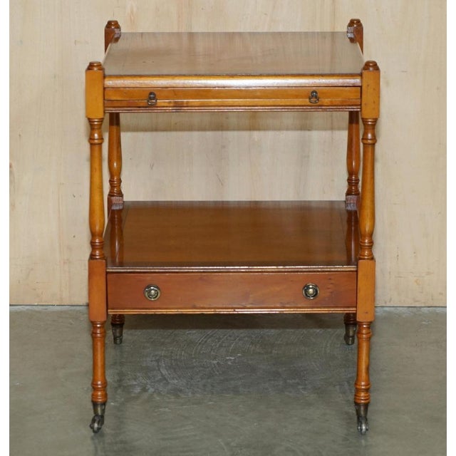 Flamed Mahogany Side Table with Butlers Serving Tray from Bradley Furniture, 1980s For Sale - Image 3 of 18