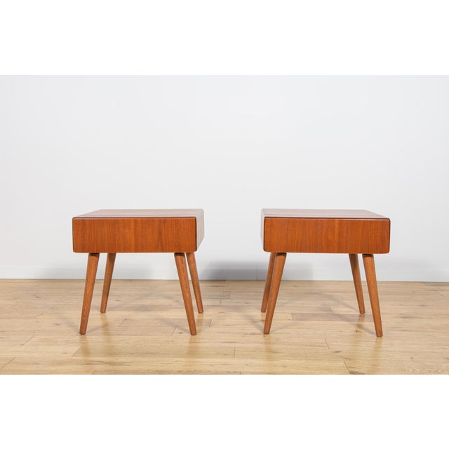 Wood Mid-Century Nightstands by Victor Wilkins for G-Plan, United Kingdom, 1960s, Set of 2 For Sale - Image 7 of 18