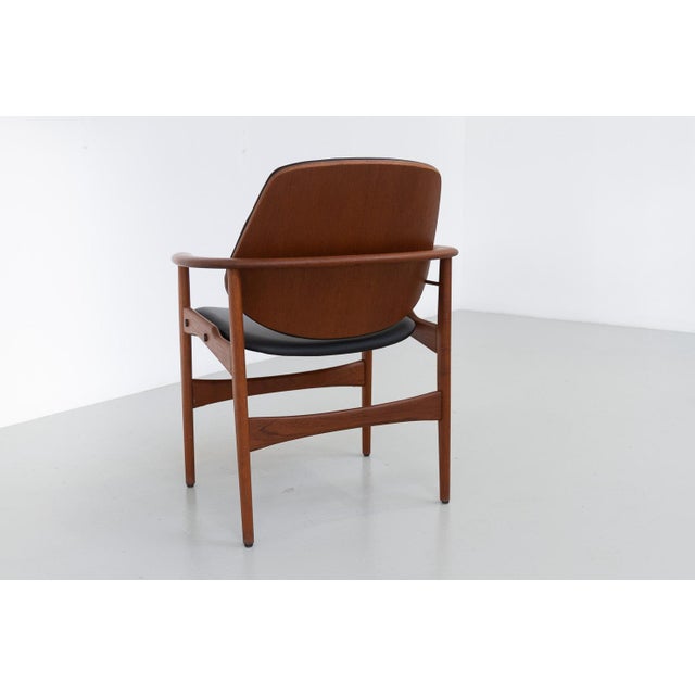 Danish Modern Teak Armchair by Arne Hovmand-Olsen, 1960s. For Sale - Image 10 of 18