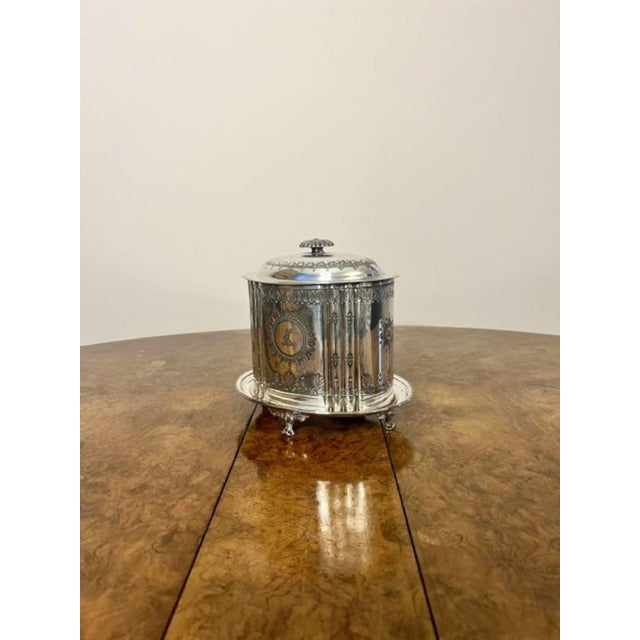 Late 19th Century Antique Victorian Silver-Plated Biscuit Barrel, 1880 For Sale - Image 5 of 8