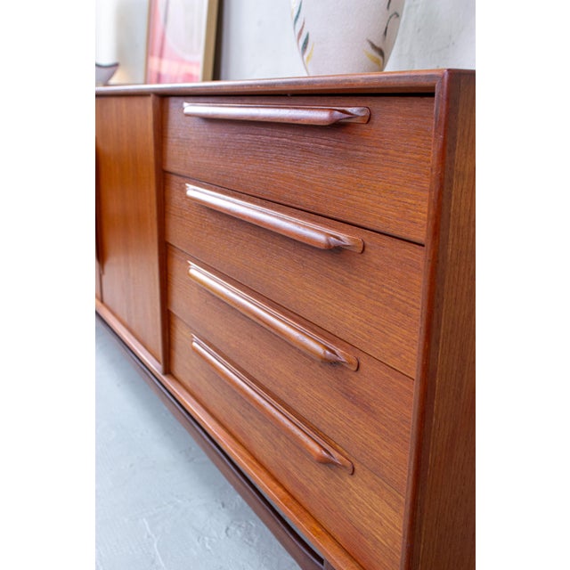 Mid-Century Teak RT200 Sideboard from Heinrich Riestenpatt, 1960s For Sale - Image 18 of 18