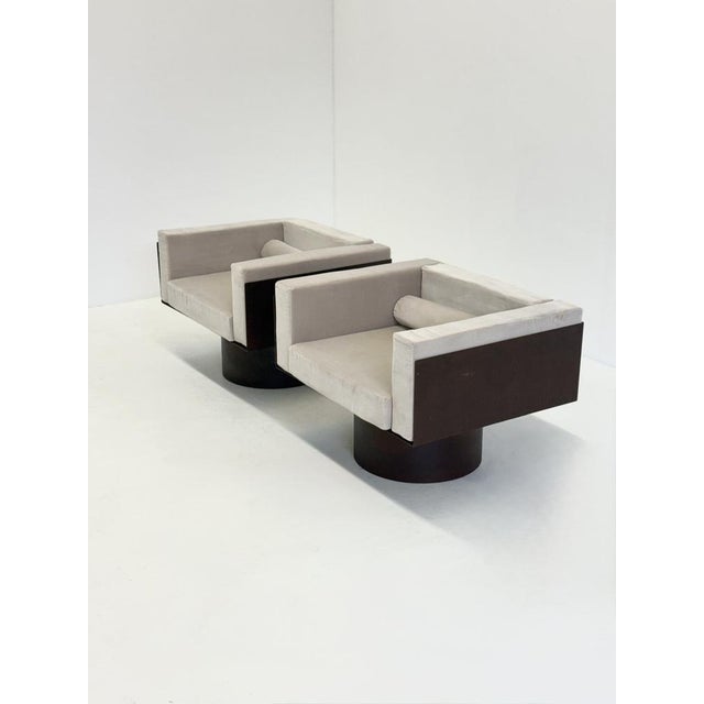 This set of two lounge chairs from Italy, designed in the 1970s, is a beautiful example of Brutalist design. The chairs...