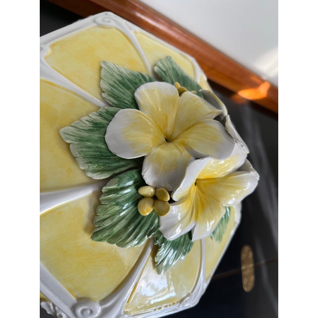 Vintage Glazed Ceramic Majolica Lidded Dish or Vide-Poche Italy For Sale In New York - Image 6 of 11