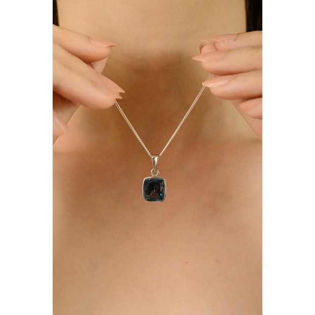 Classic 925 Sterling Silver Pendant in 6.5 Ct Natural London Blue Topaz For Sale - Image 6 of 12