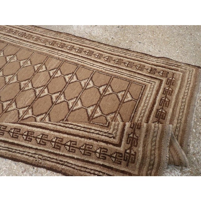 Textile Galerie Shabab Collection Mid-20th Century East Turkestan Samarkand Throw Rug For Sale - Image 7 of 8