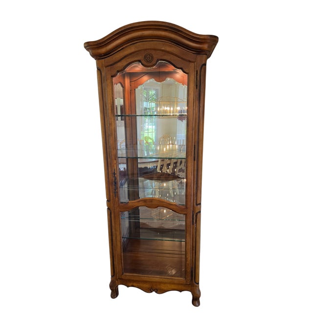 1990s 1990s Ethan Allen Country French Curio Cabinet Glass Display Case China Hutch Lighted For Sale - Image 5 of 18