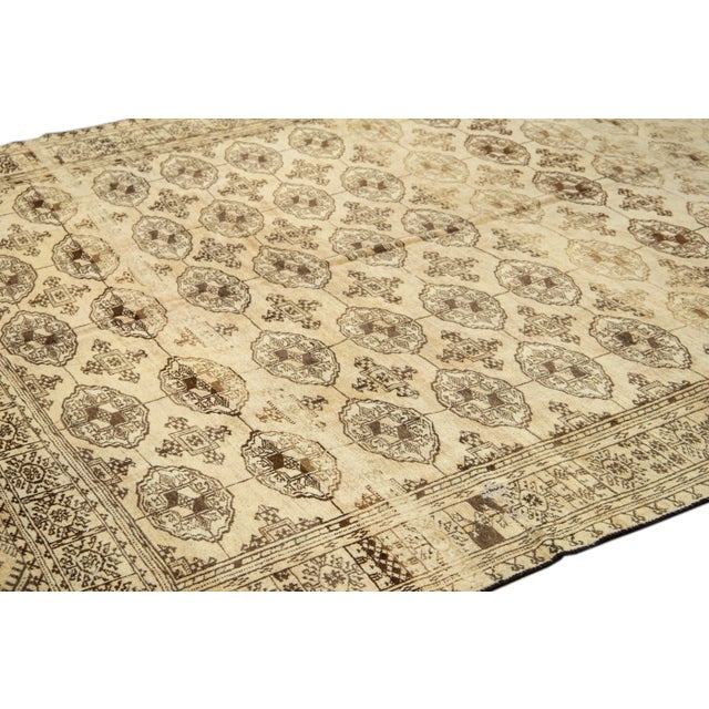 1960s Vintage Hamadan Handmade Geometric Pattern Beige Wool Rug For Sale - Image 5 of 8