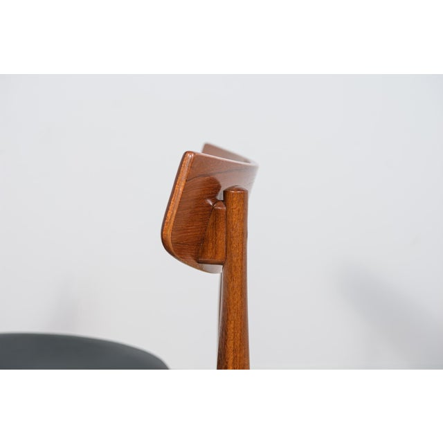 Mid-Century Dining Chairs in Teak by Ib Kofod Larsen for G-Plan, Great Britain, 1960s, Set of 4 For Sale - Image 16 of 18