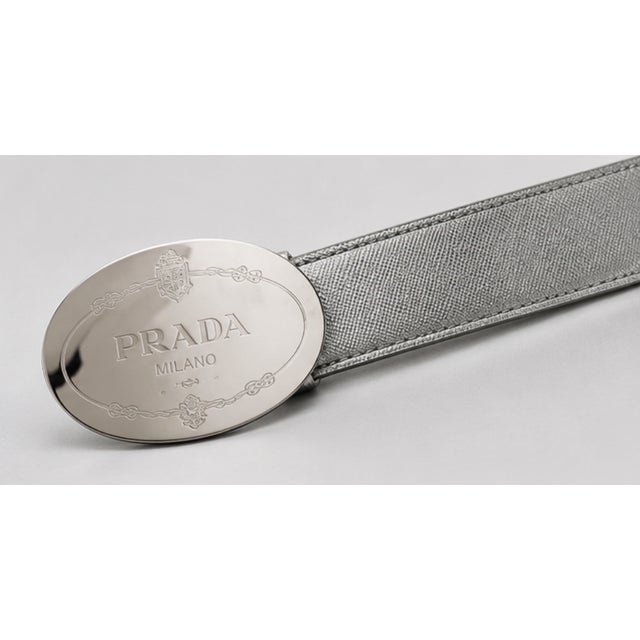 Vintage Prada Silver Saffiano Leather Belt - Engraved Oval Buckle, Made in Italy For Sale - Image 9 of 13