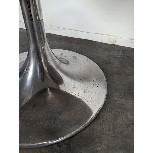 Space Age Style Tulip Tables, Set of 2 For Sale - Image 7 of 8