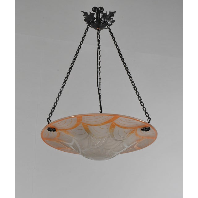 Art Deco 1930s Le Verre Francais Schneider Large French Art Deco Pendant Light For Sale - Image 3 of 14