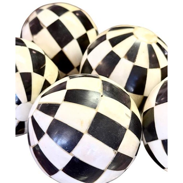 Bone 19th Century Victorian Horn and Bone Tessellated Carpet Balls - Set of 6 For Sale - Image 7 of 11