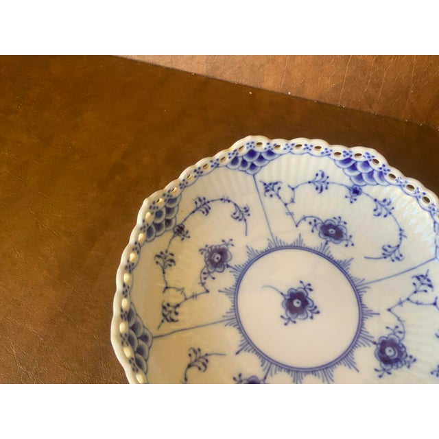 1970s 1970s Royal Copenhagen Blue Fluted Full Lace Footed Bowl 1023 For Sale - Image 5 of 8