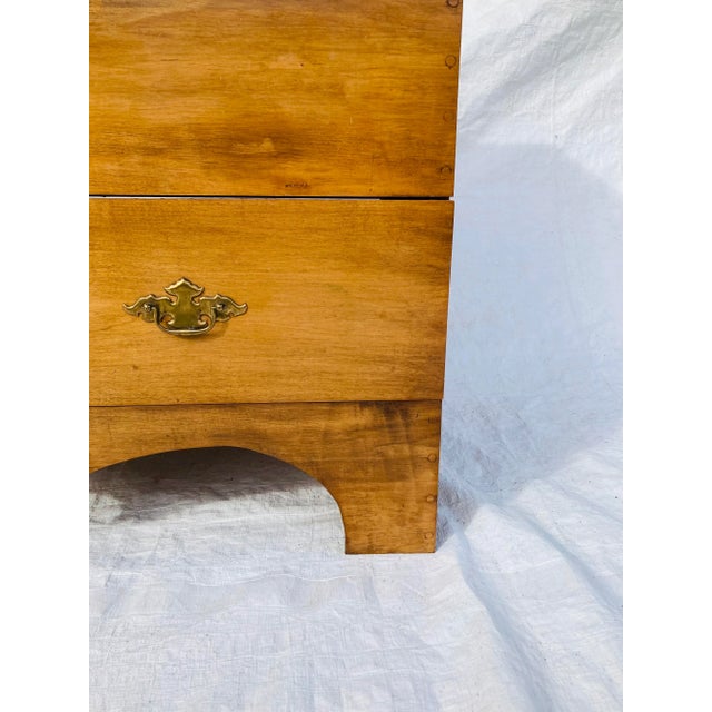 1950s Cherry Wood Cedar Lined Blanket Chest with 1-Drawer For Sale In New York - Image 6 of 13
