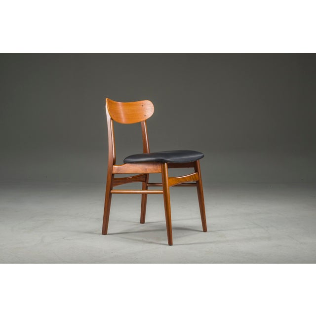 Mid-Century Danish Dining Chair with Leather Upholstery from Farstrup, 1960s, in Restored conditions. Designed 1960 to 1969