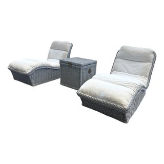 Brown Jordan Braided Rattan Chaise Upholstered Lounge Chairs and Table For Sale