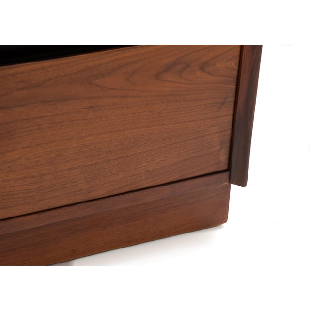 Merton Gershun Dillingham Esprit Walnut Six Drawer Lowboy Dresser Mid Century For Sale - Image 9 of 13