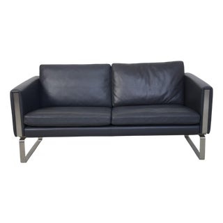 CH103 Two-Seater Sofa in Grey Leather by Hans Wegner, 2000s For Sale