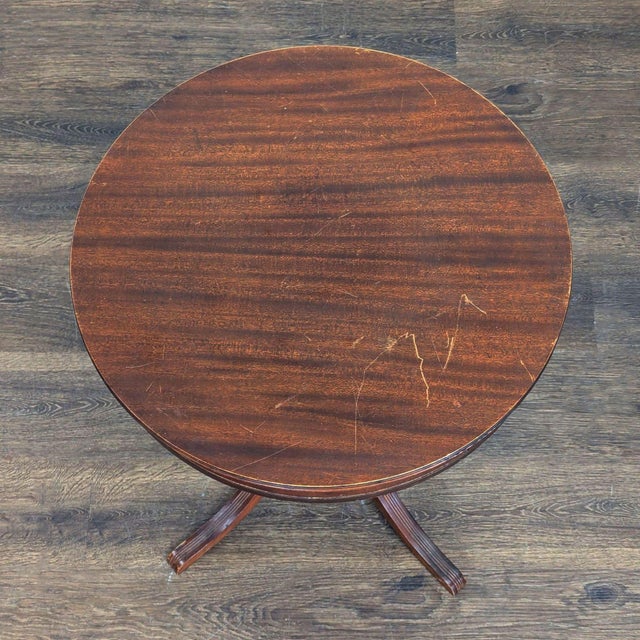 Barker Brothers & Cie Barker Brothers Drum Pedestal End Table For Sale - Image 4 of 7