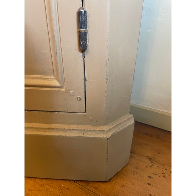 19th Century French Corner Cabinet For Sale - Image 17 of 18