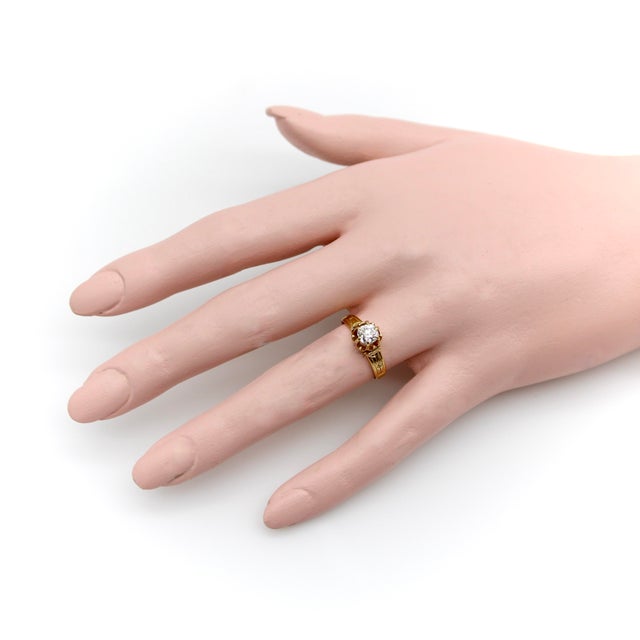 Victorian Mid 19th Century Victorian 18k Gold Old Mine Cut Diamond Ring, Size 6.25 For Sale - Image 3 of 10