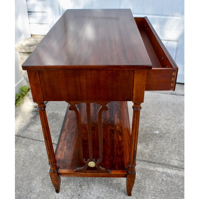 Vintage Northern Furniture Co. Regency Mahogany Console Table Entryway Hall For Sale - Image 12 of 15