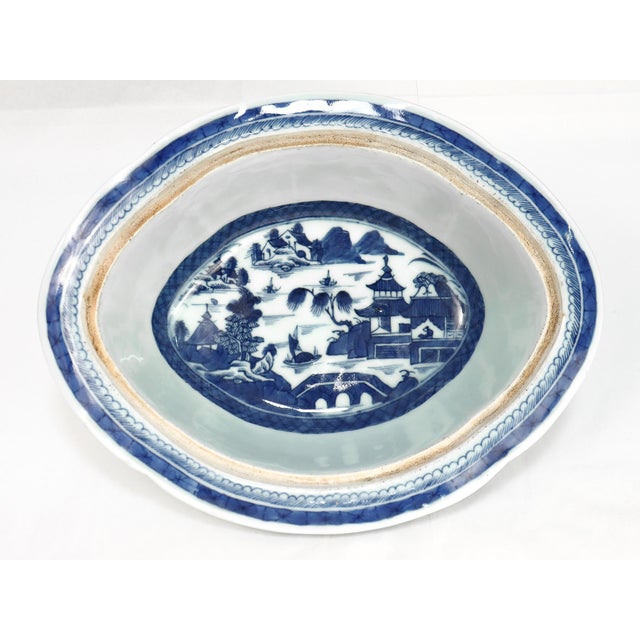 Antique Chinese Export Porcelain Canton Pattern Covered Vegetable Dish For Sale - Image 9 of 15