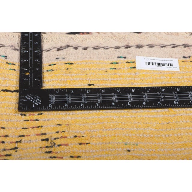 Vintage Moroccan Azilal Rug - 04'06 x 10'10 For Sale In Dallas - Image 6 of 10