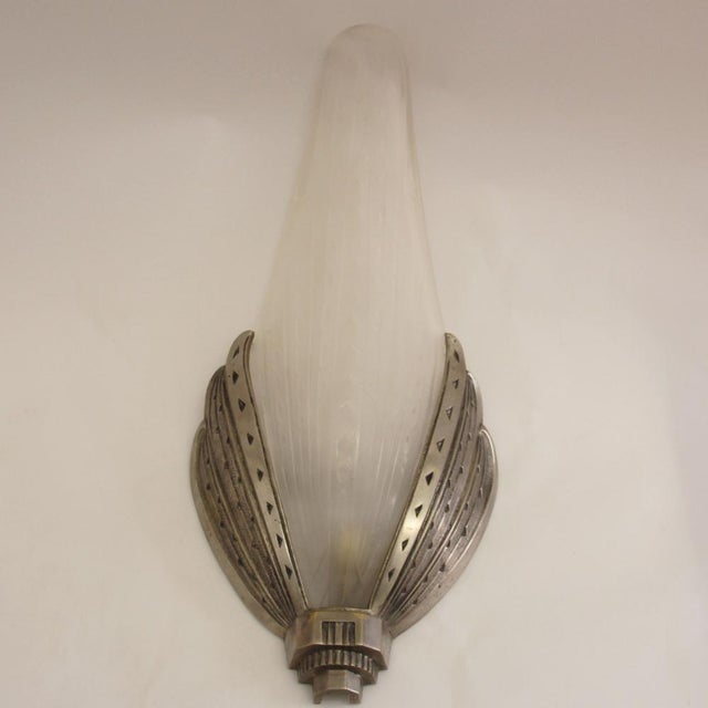 Art Deco Molded Glass & Nickeled Bronze Wall Sconces from Hanots, 1920s, Set of 2 For Sale - Image 3 of 15